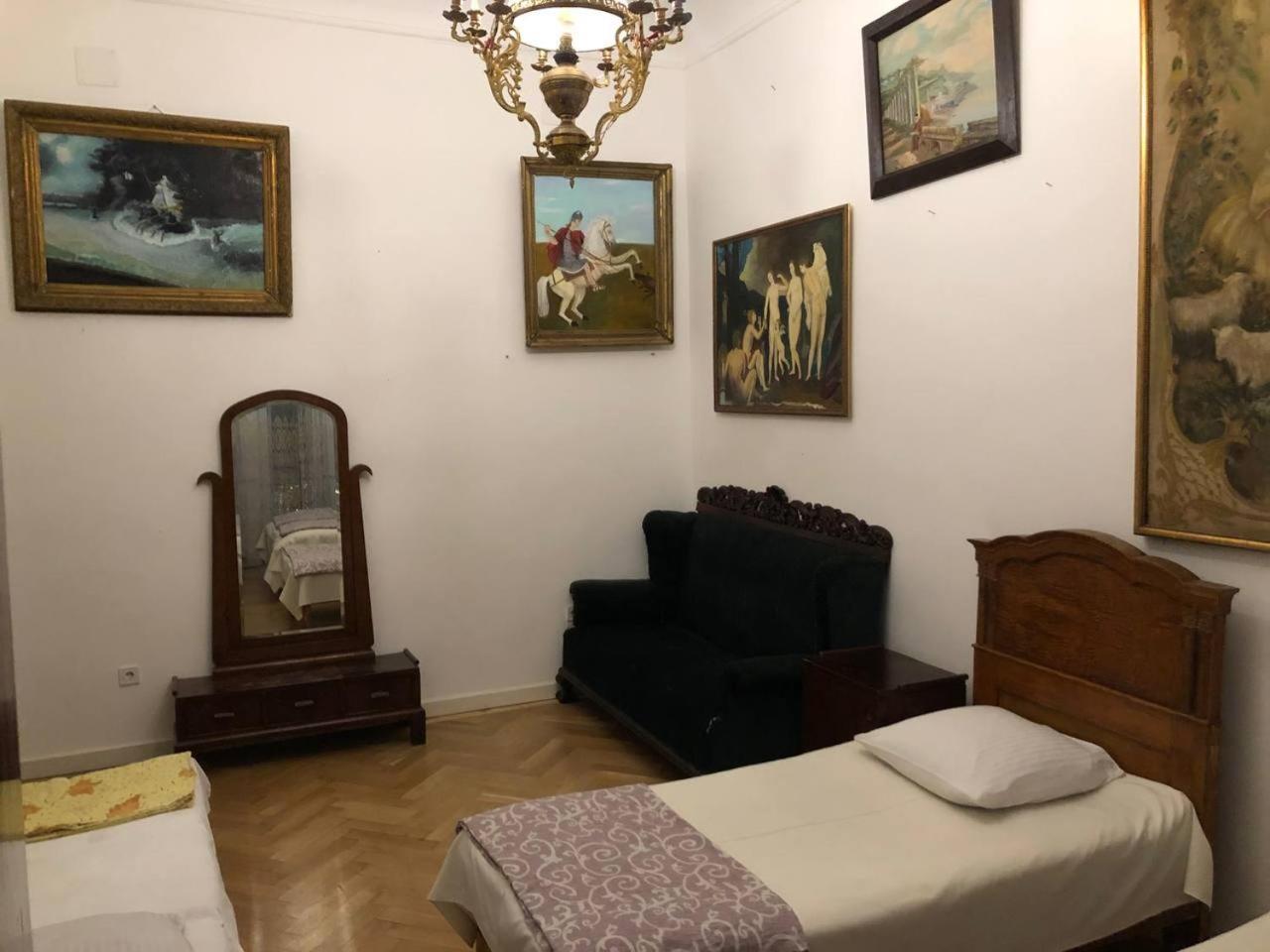 Gutsa Artists Mini-Hotel Tiflis Exterior foto